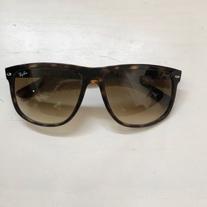 Authentic Ray ban high street tortoise sunglasses