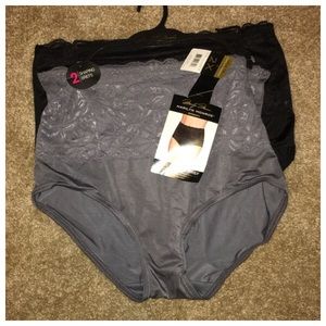 NWT 2 pack Marilyn Monroe Shaping Briefs L