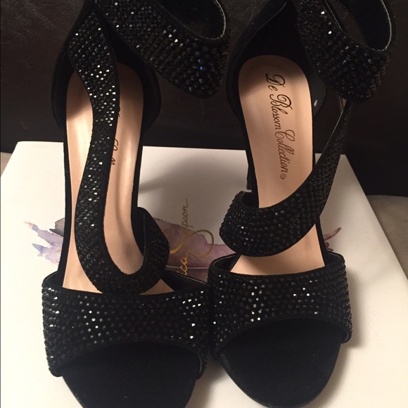 Shoes - Picture 2 of 3