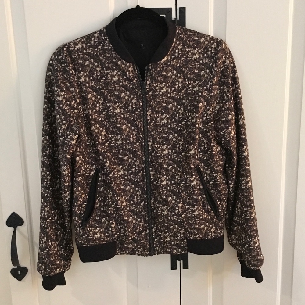 Lulu Lemon sequin print bomber jacket💘