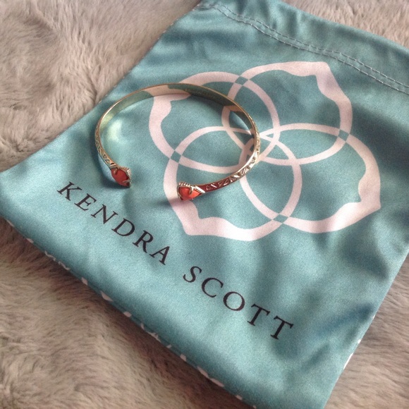 Kendra Scott Jewelry - Kendra Scott Grady Station Cuff Coral