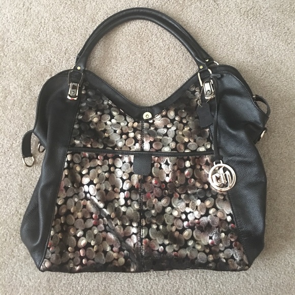 Purse - Picture 1 of 1