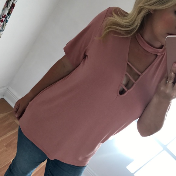 IVORY Deep V Cut top - Picture 2 of 4