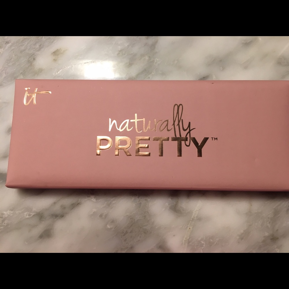 It cosmetics naturally pretty palette