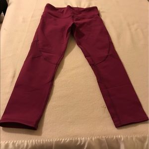 Alō workout pants.  Medium.87%nylon. 13% spandex.