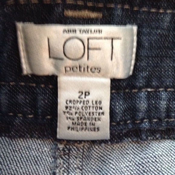 Dark Denim Crop Capri Jeans - Picture 3 of 4