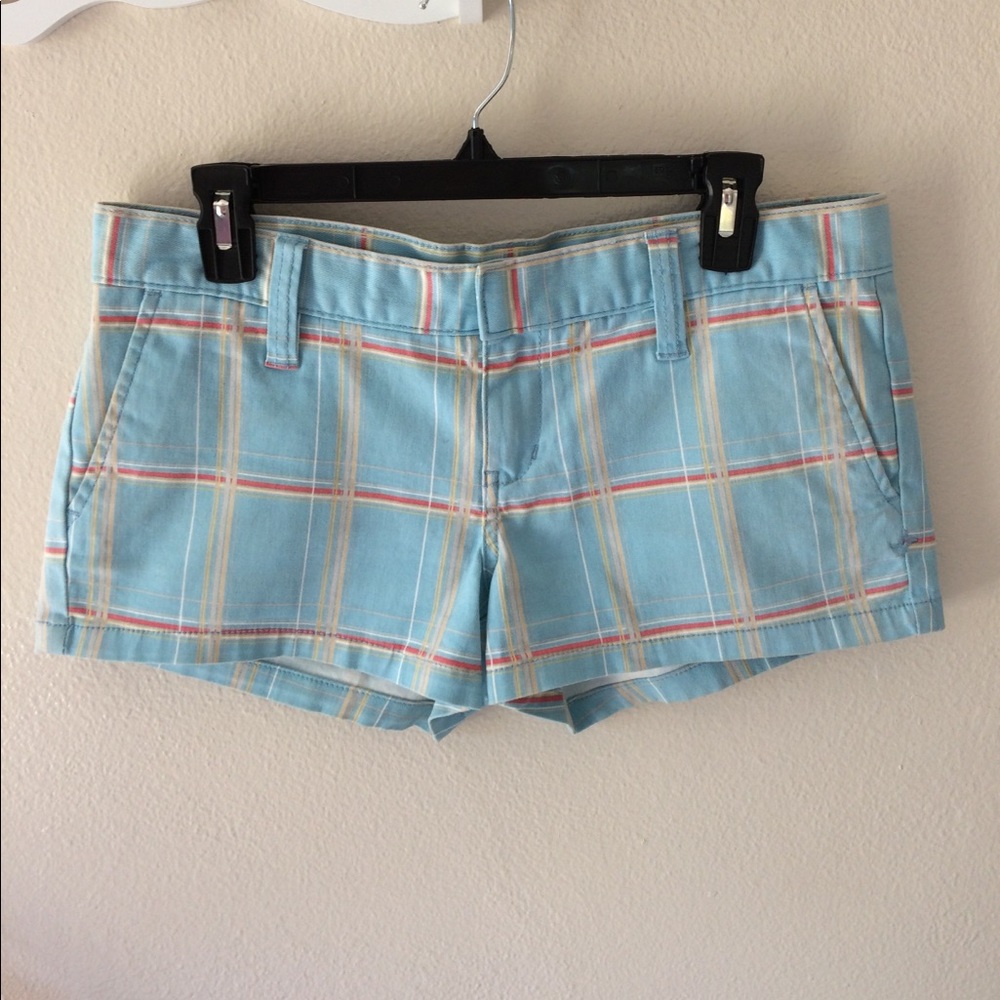 Hurley short short, walking shorts.