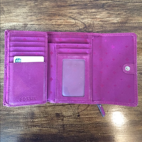 FOSSIL wallet in berry - Picture 4 of 4