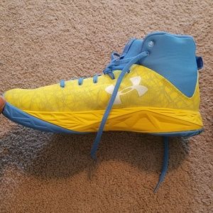 Under Armour Men's basketball shoes