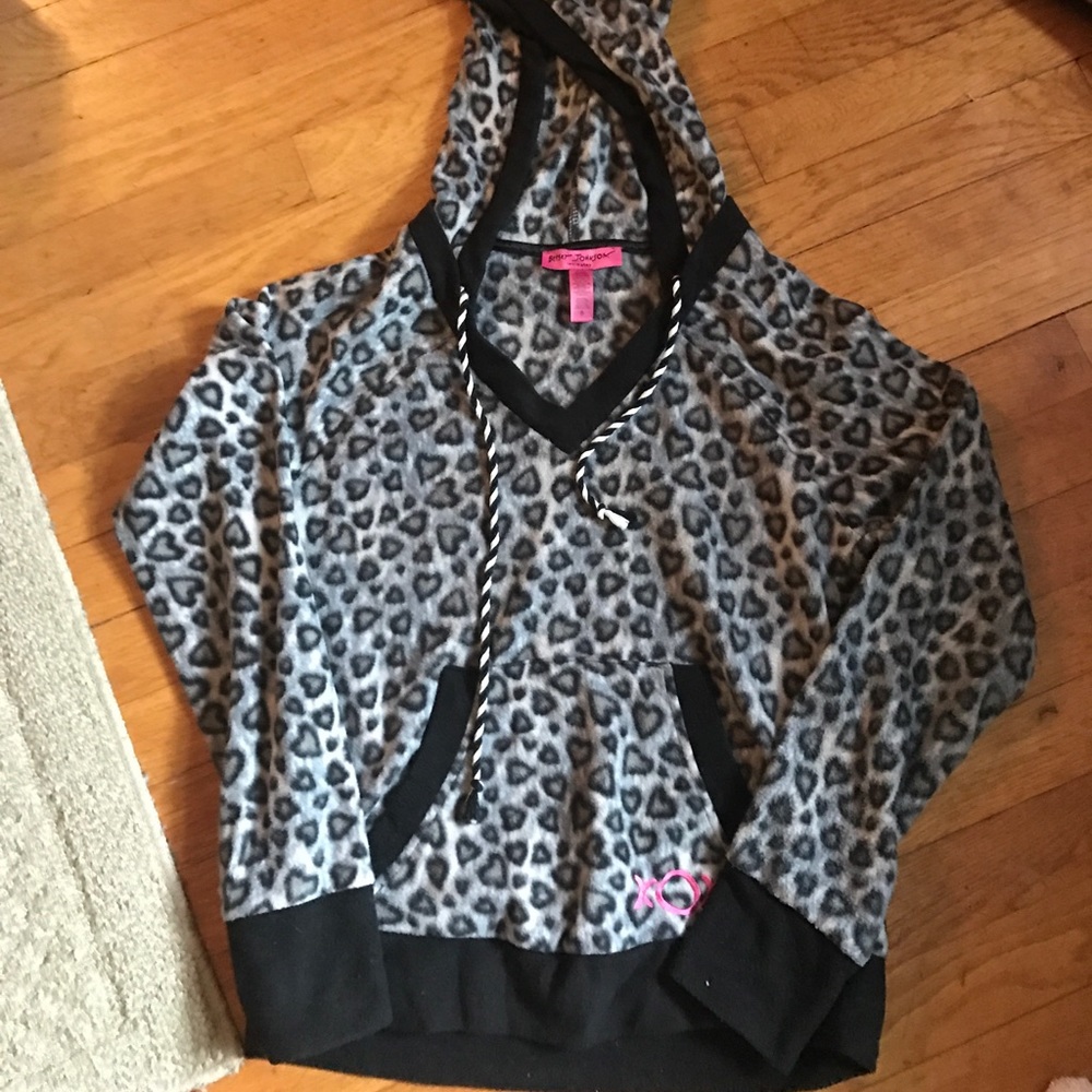 Euc Betsy Johnson sleepwear