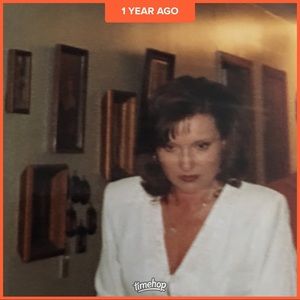 Meet your Posher, Connie