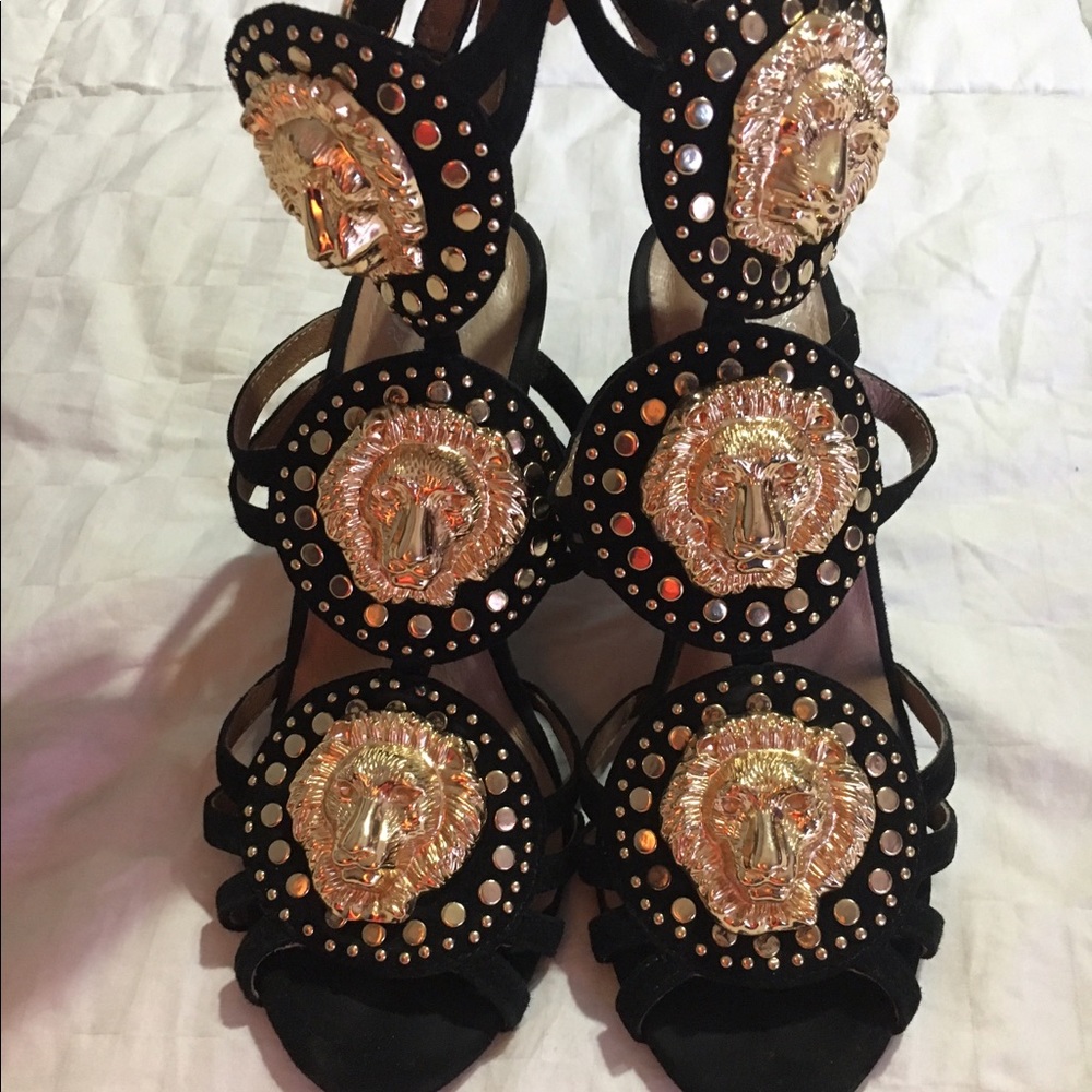 Jeffrey Campbell lion head heels. Size 8.