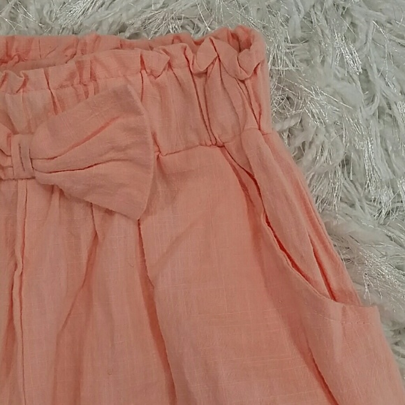 *Pink/Peach Front Bow Cuff Crop Pants. Kids :) - Picture 3 of 5