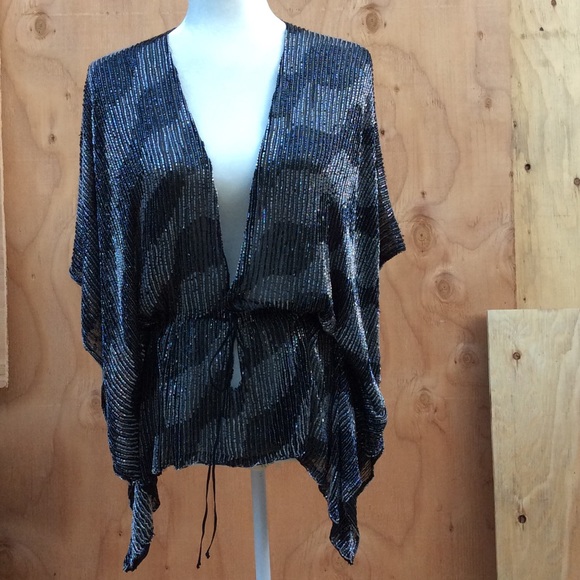 Tops - VINTAGE HAND BEADED TUNIC TOP