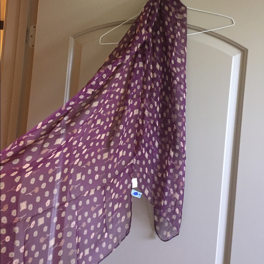 Scarf - Picture 2 of 2
