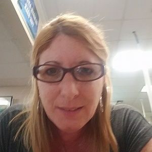 Meet your Posher, Deborah