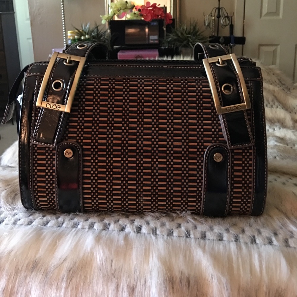 Authentic Cloe