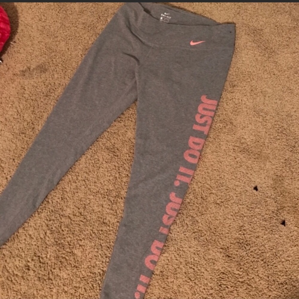 Nike leggings