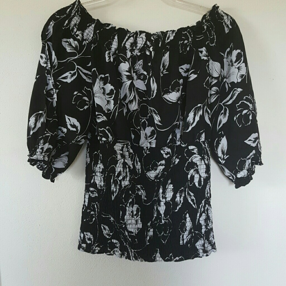 White house black market top