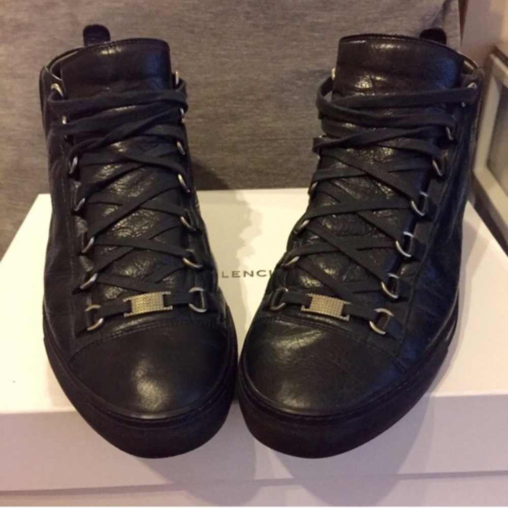 BALENCIAGA ARENAS