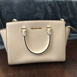 NWOT Large Michael Kors satchel