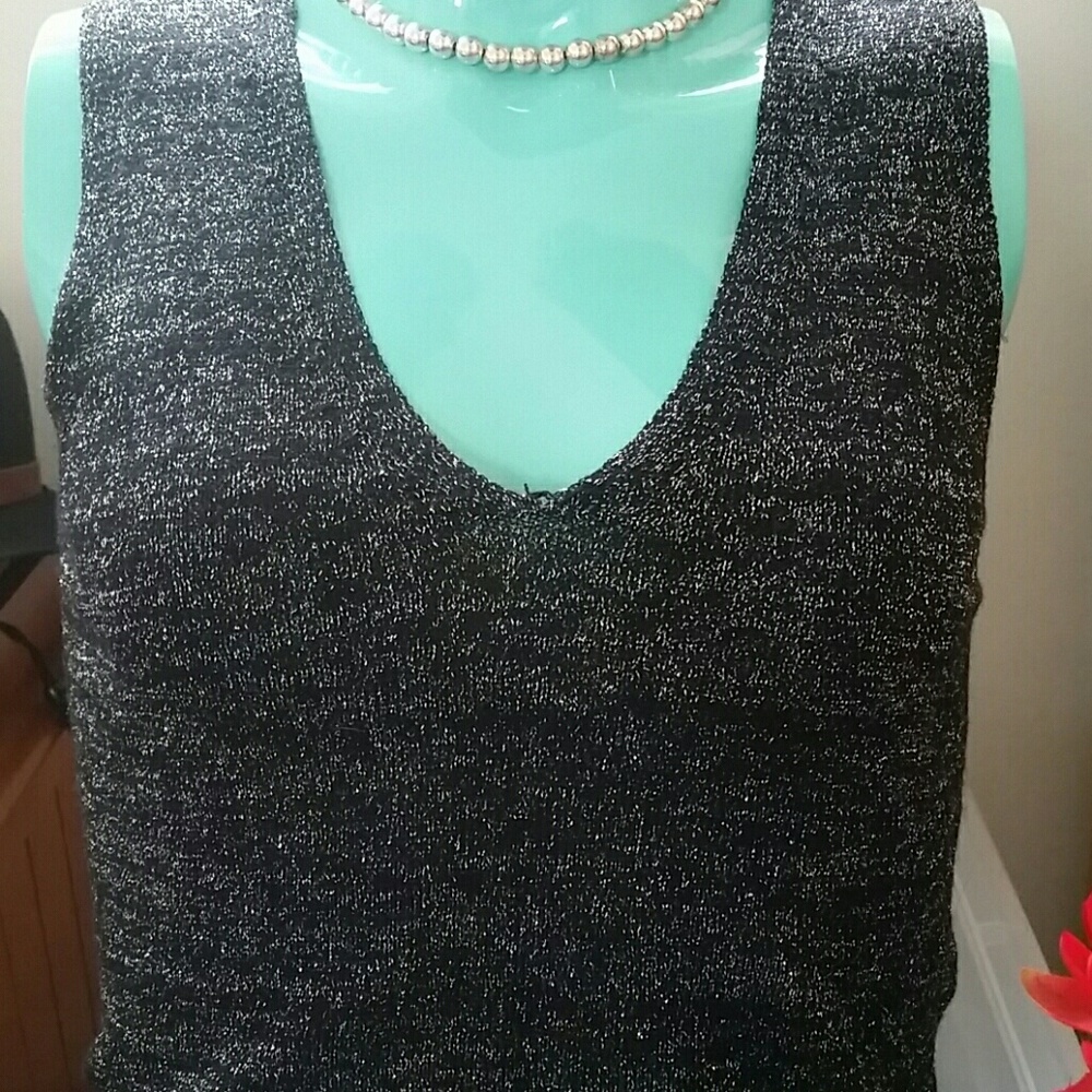 Women's  Frenchi Size Small