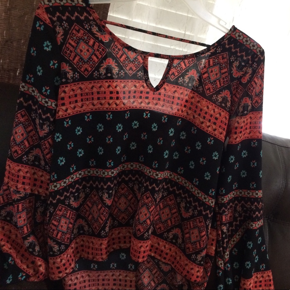 A multicolor shirt