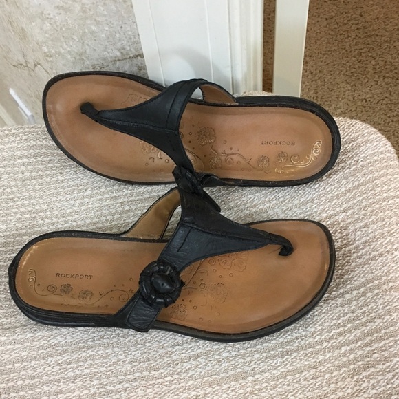 Rockport Shoes - Rockport leather flip flops Sz 8 Rockport Shoes - Rockport leather flip flops Sz 8