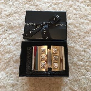 Victoria's Secret bracelet