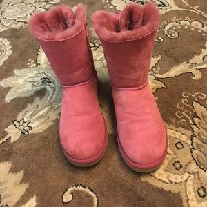 Pink uggs with lace/bow in the back size 8