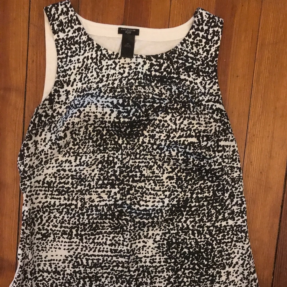 Black and white Anne Taylor blouse