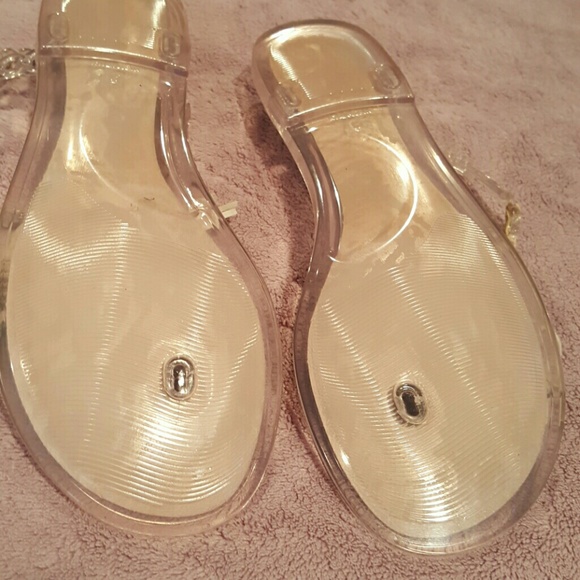 Stuart Weitzman Tasseled Silver Jellies - Picture 3 of 4