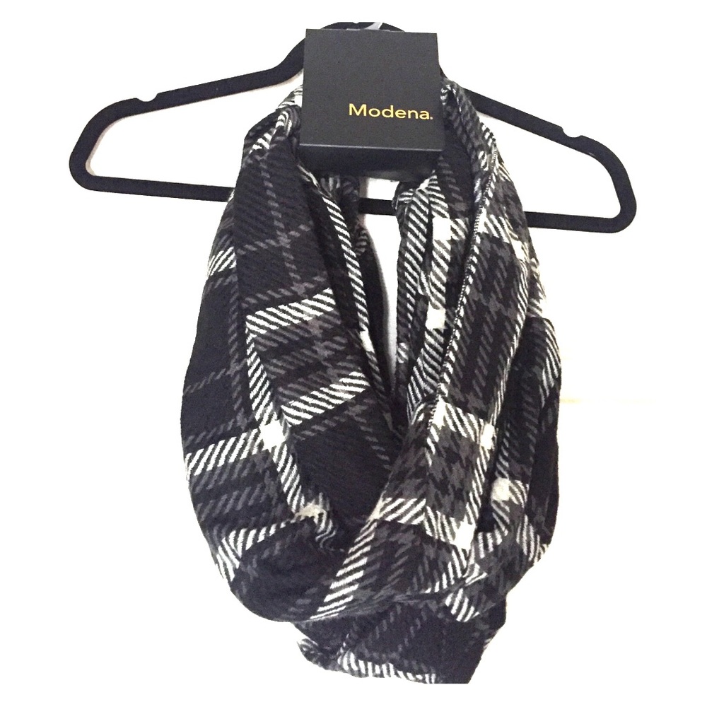 Plaid/Houndstooth Print Scarf