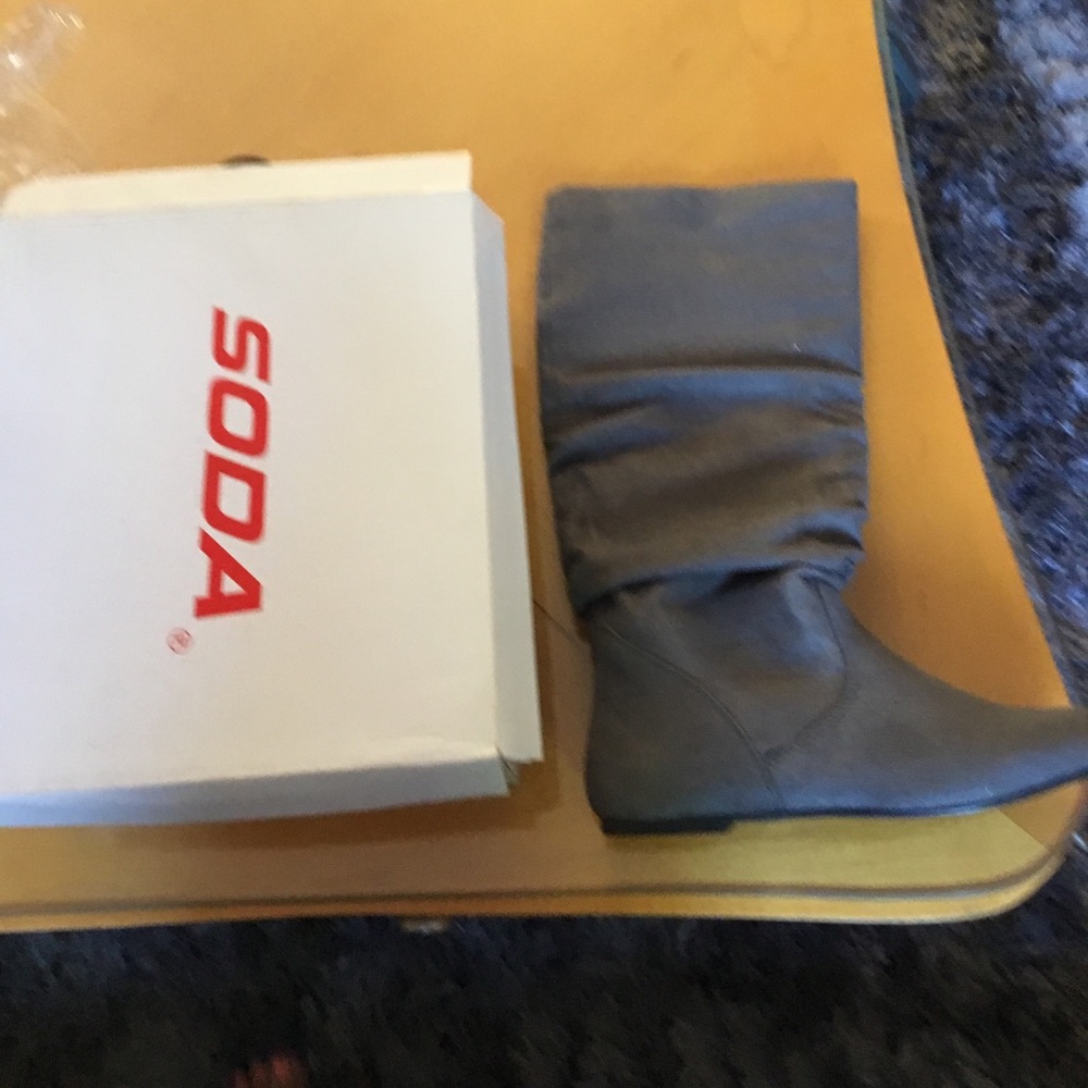 Soda brand boots