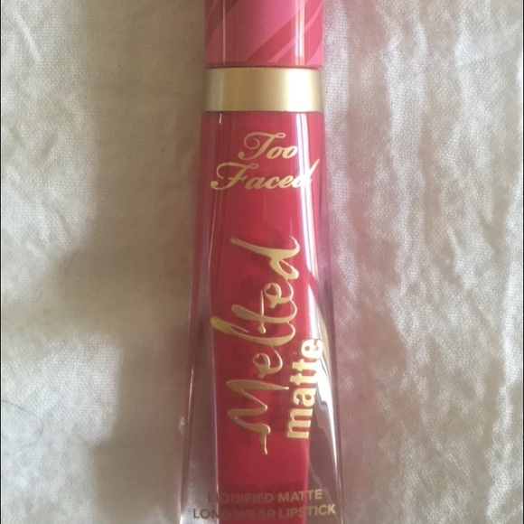 Too faced melted matte liquid lipstick - Picture 2 of 4