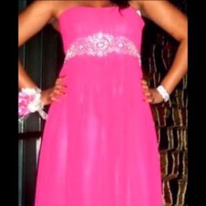 Juniors pink strapless prom dress