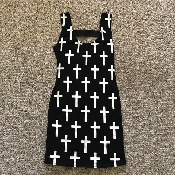 reverse Dresses & Skirts - 🖤  Nasty Gal Black & White Cross Dress 🖤