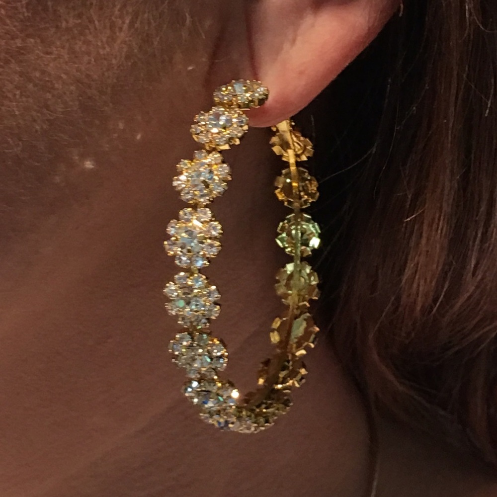 Flower Gold & stone hoop!