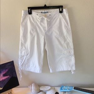 IZOD  cool crisp cotton Capri shorts