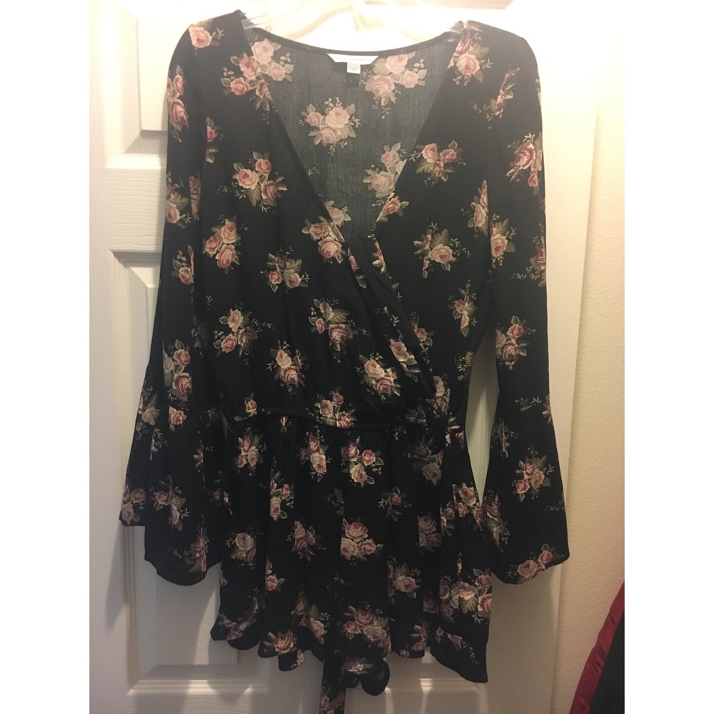 AE floral romper NWOT