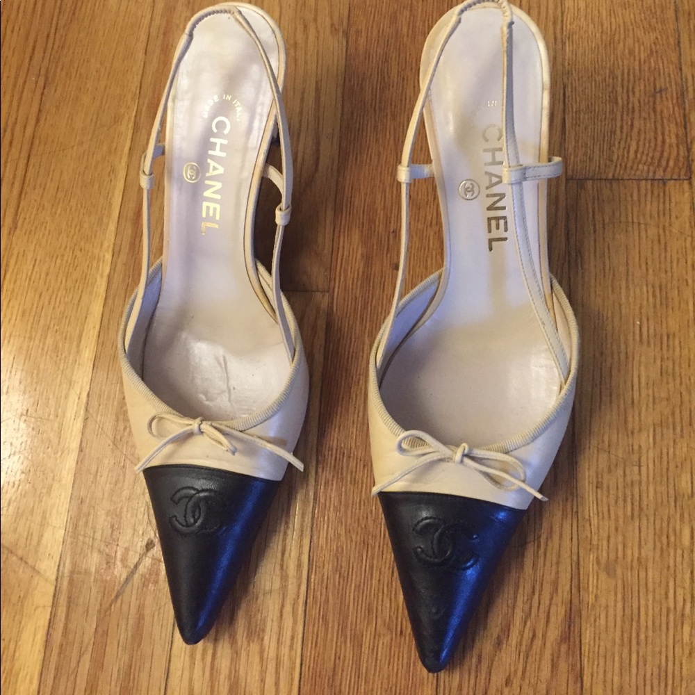 ✅ Chanel Low Heels Size 39.5