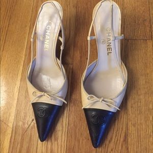 ✅ Chanel Low Heels Size 39.5