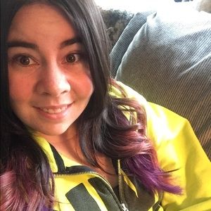 Meet your Posher, Nicole