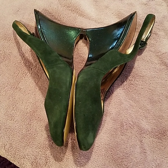 ELEGANT ANNE KLEIN GREEN SUEDE WEDGE - Picture 2 of 3