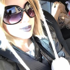 Meet your Posher, Abby