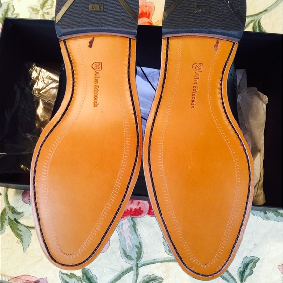 Brand new Allen Edmonds shoe 13D