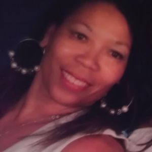 Meet your Posher, Debra