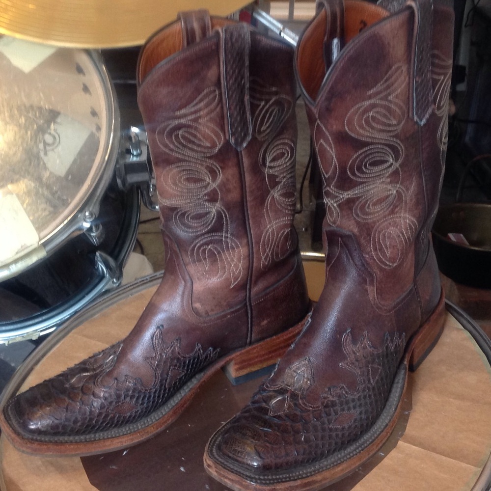 The best cowgirl boots!