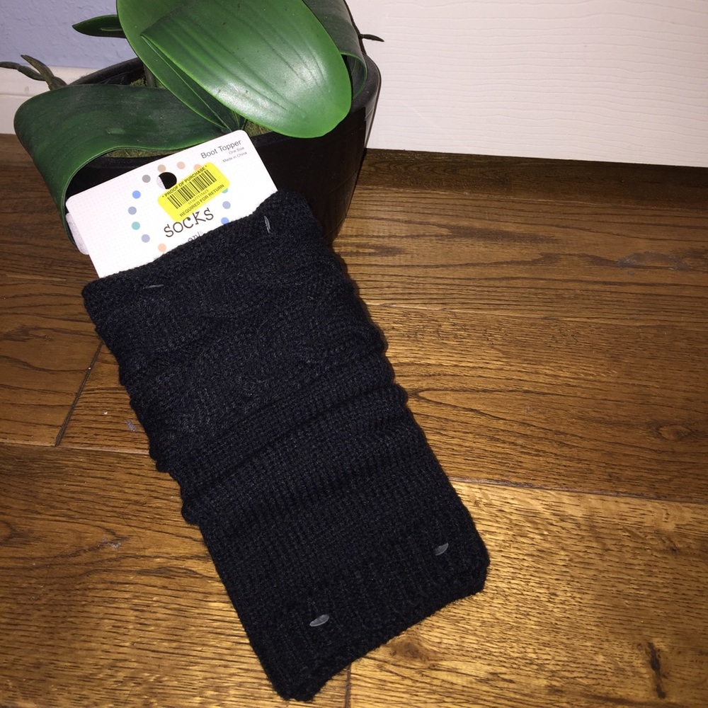 🔥 NWT black boot toppers 🌺