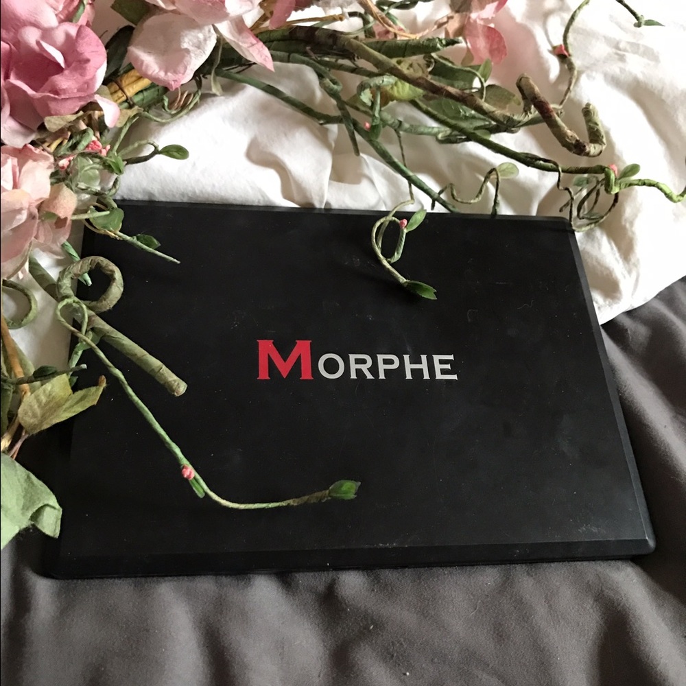 🌸🌸Trade only Morphe 350S